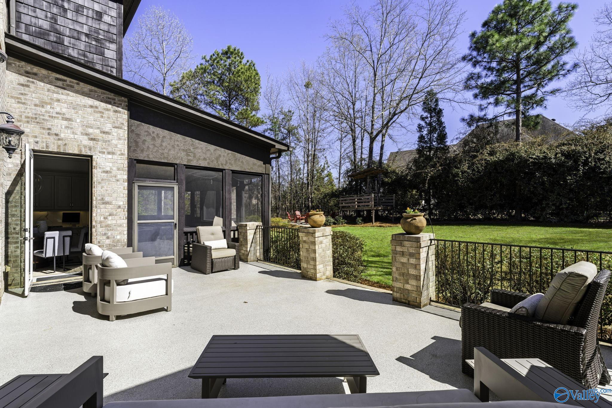 2480 Glasscott Point, Hoover, Alabama image 19