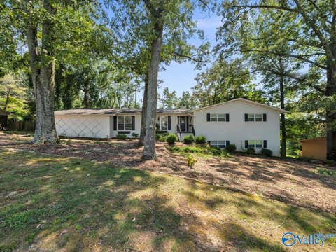 Homes For Sale - 1918 Virginia Avenue<br/> Scottsboro, AL 35769