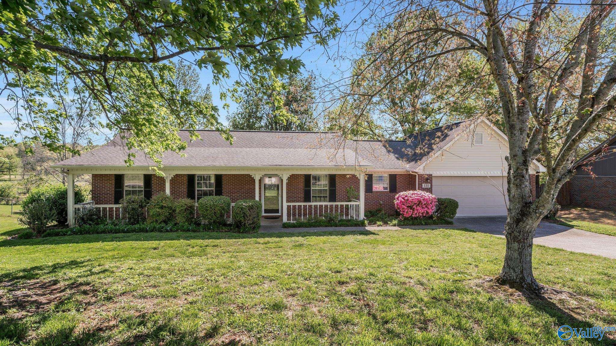 131 Springview Lane, Huntsville, Alabama image 1