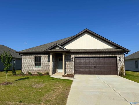 Homes For Rent - 212 Cobbdale Park Drive<br/> Harvest, AL 35749