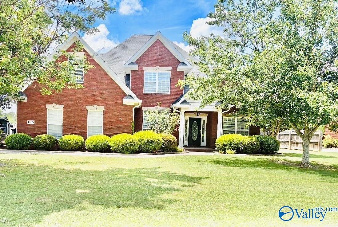 1905 Weatherly Circle