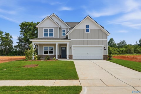Homes For Sale - 122 Berry Cove Avenue<br/> New Market, AL 35761