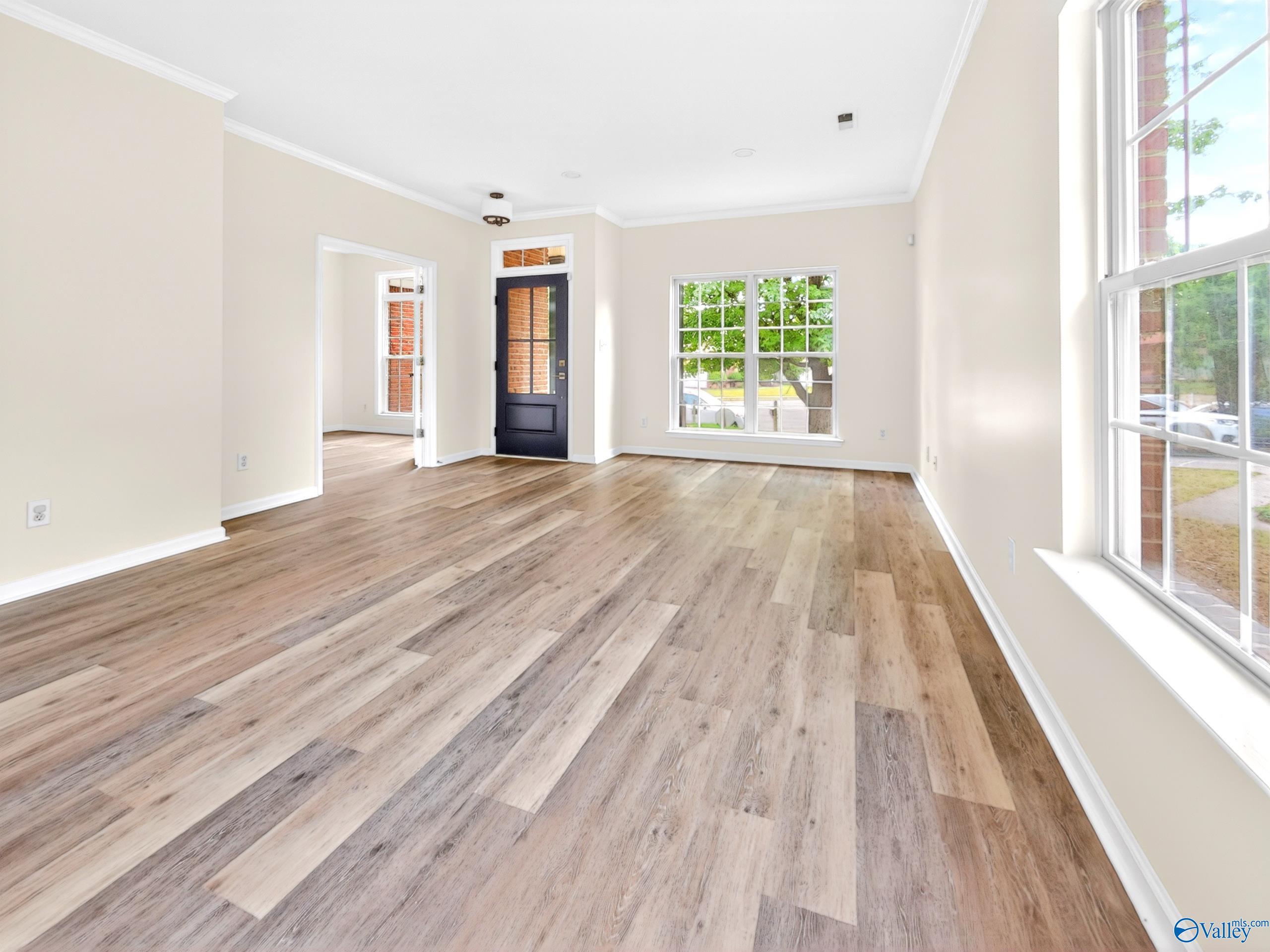 206 Bridgeway Circle