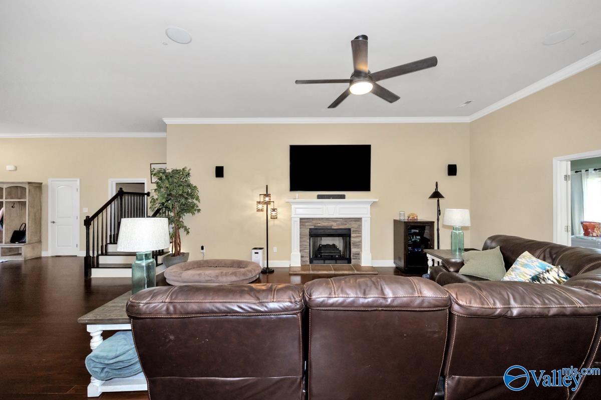 205 Maplebrook Drive, Madison, Alabama image 13