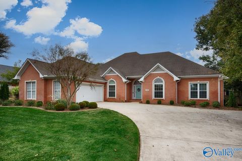 Photo of 206 Mainsail Way, Madison, AL 35758 (MLS # 21902148)