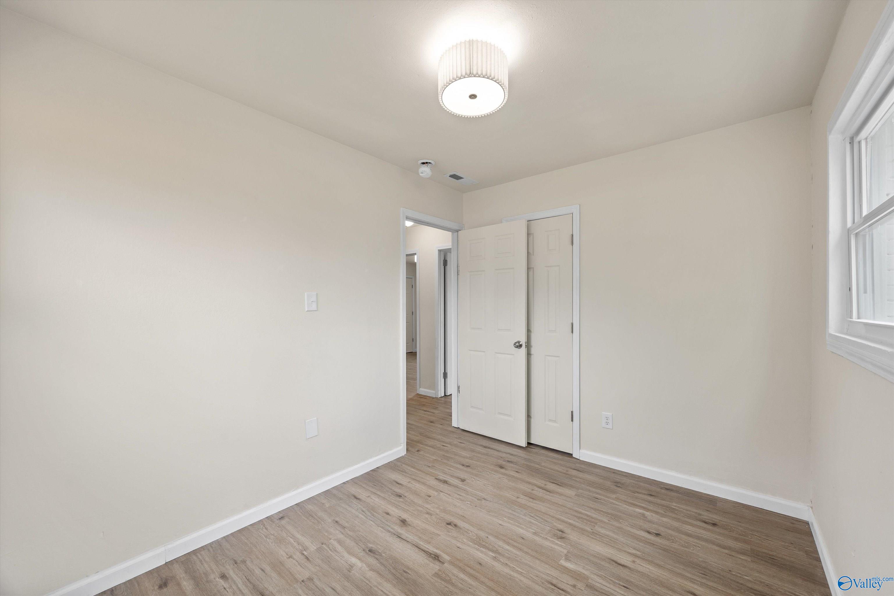 2118 Medaris Road, Huntsville, Alabama image 17