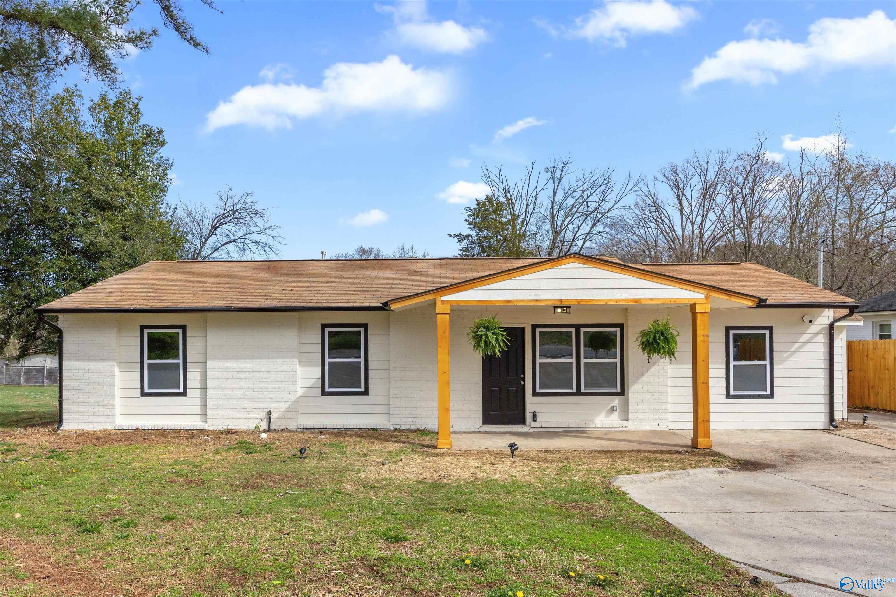 2118 Medaris Road, Huntsville, Alabama image 1