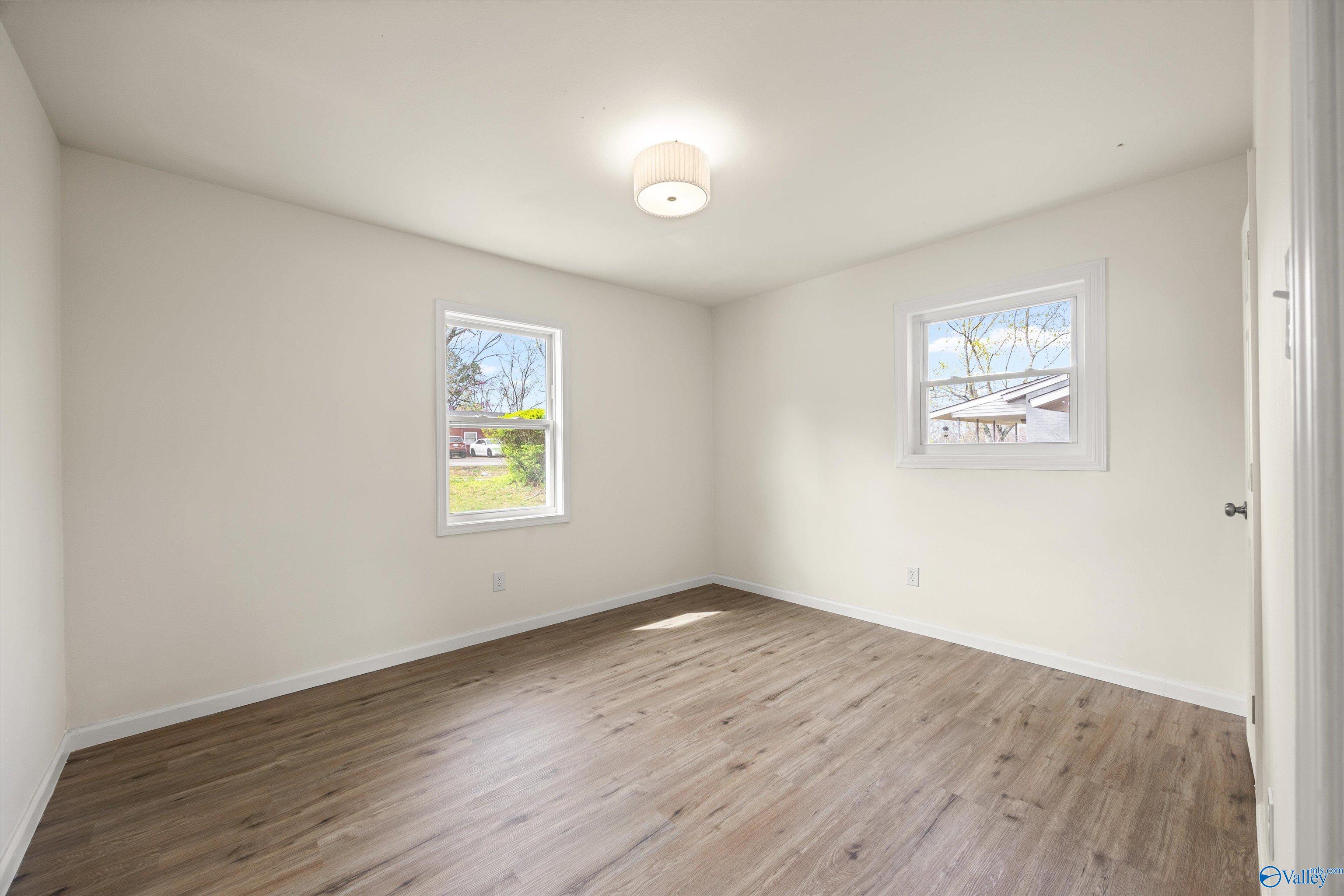2118 Medaris Road, Huntsville, Alabama image 16