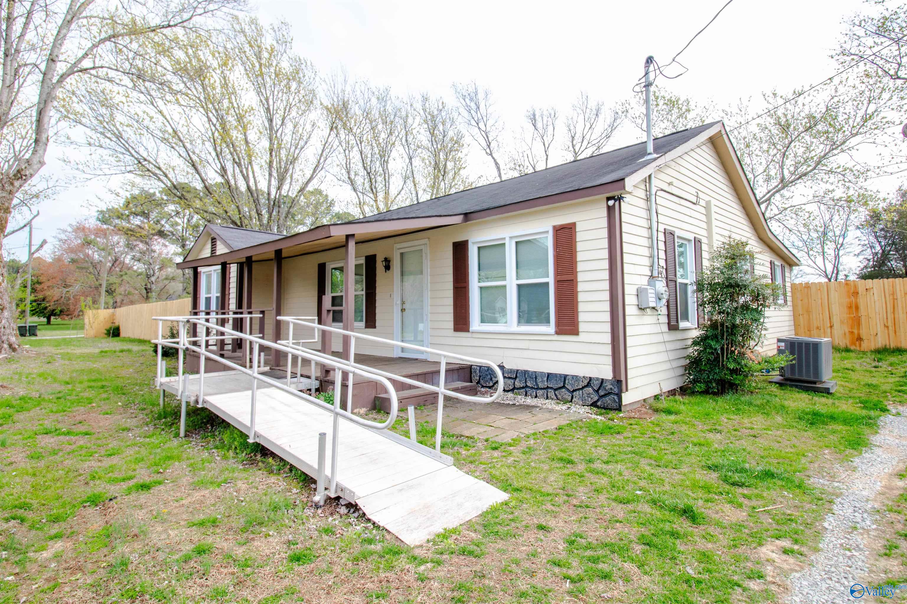 530 Hurricane Road, New Market, Alabama image 3