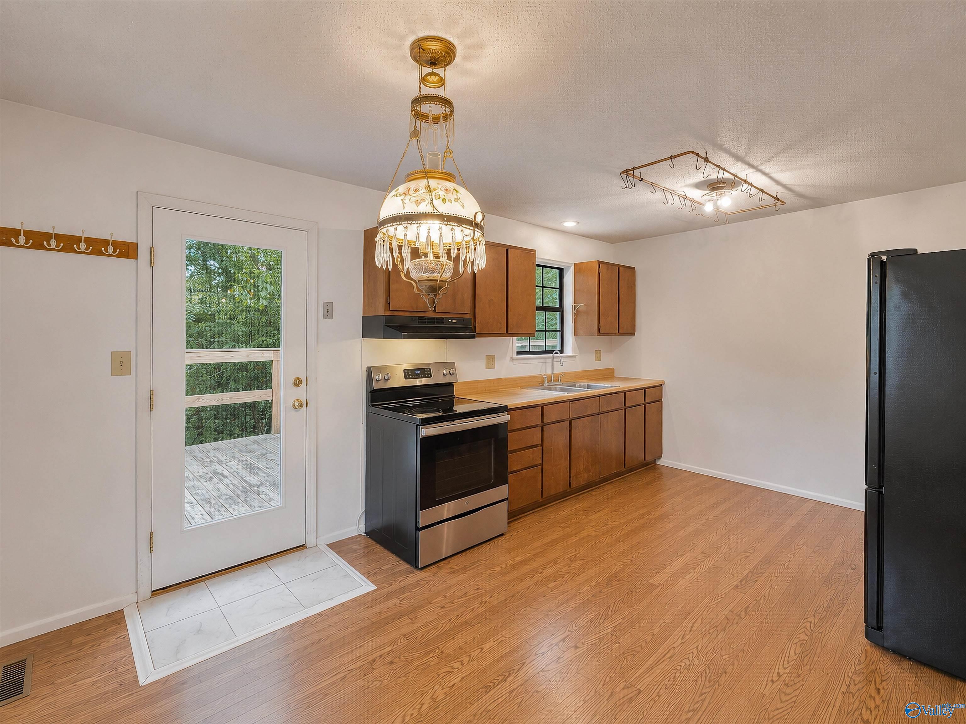 49 Buzzards Bottom Pvt Drive