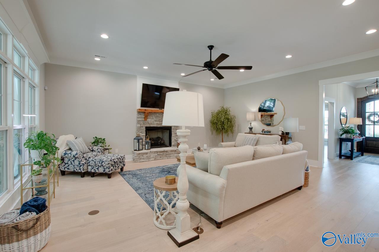 8076 Goose Ridge Drive, Owens Cross Roads, Alabama image 16