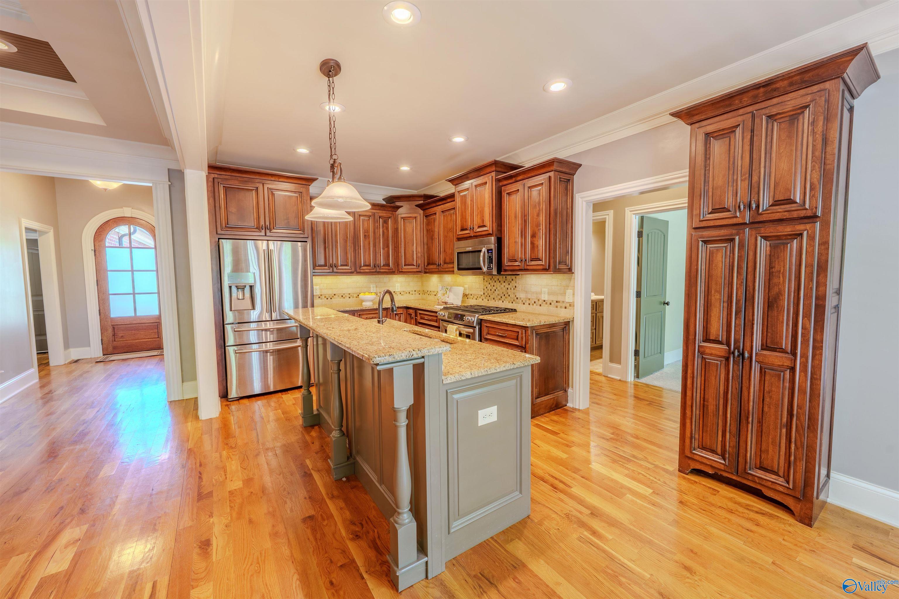 24908 Grovehill Lane, Athens, Alabama image 9