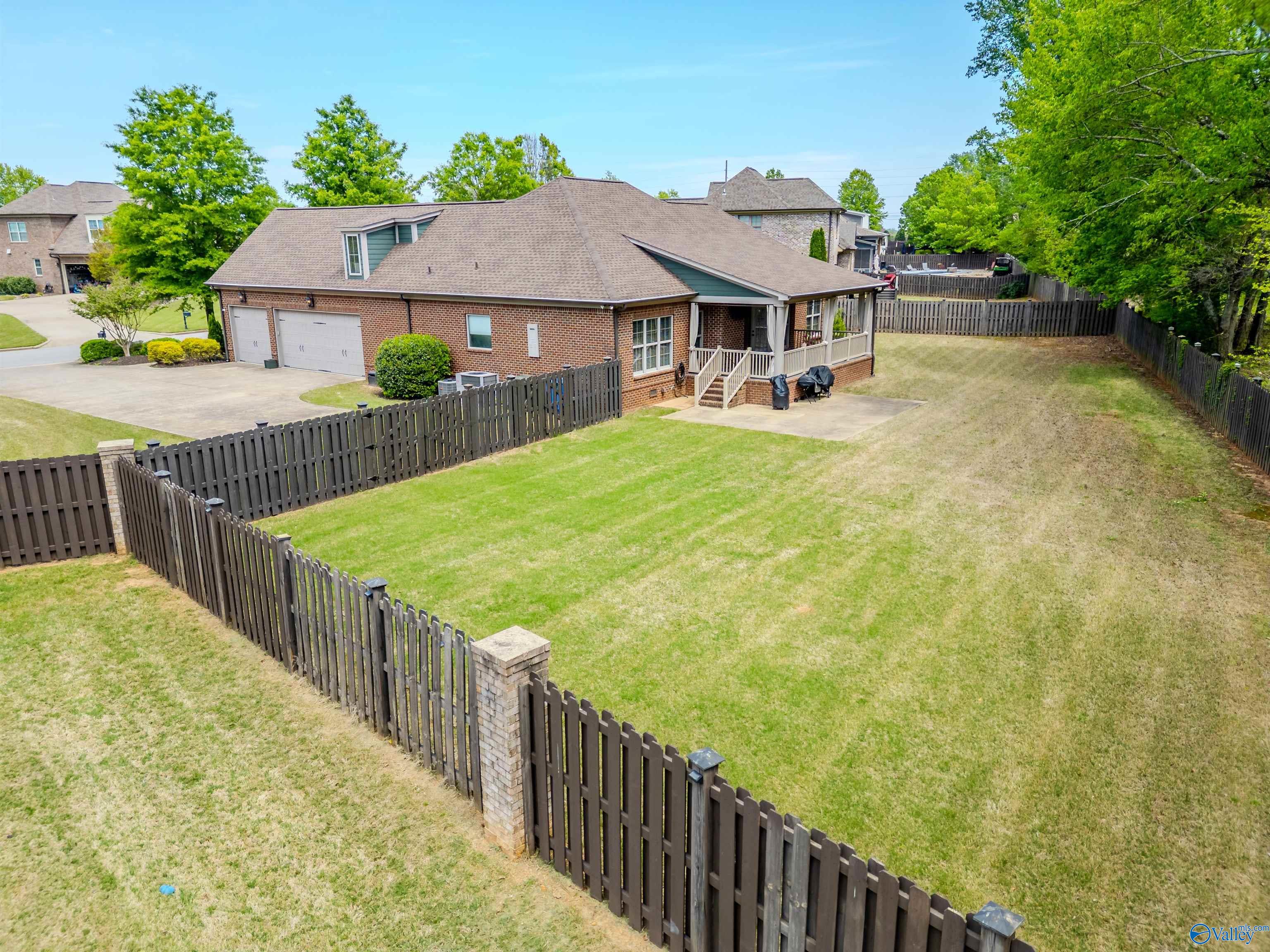 24908 Grovehill Lane, Athens, Alabama image 35