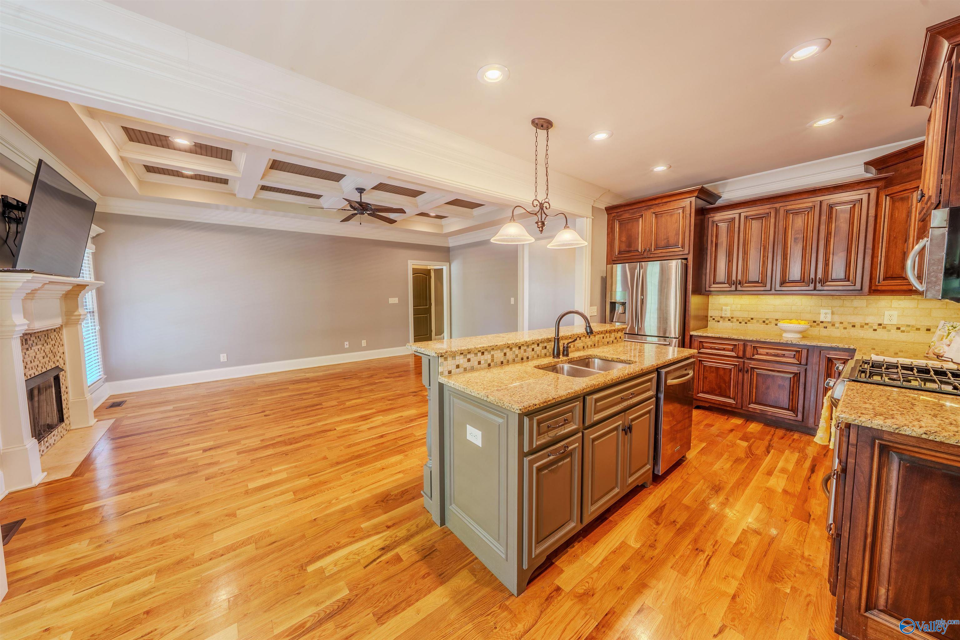 24908 Grovehill Lane, Athens, Alabama image 12