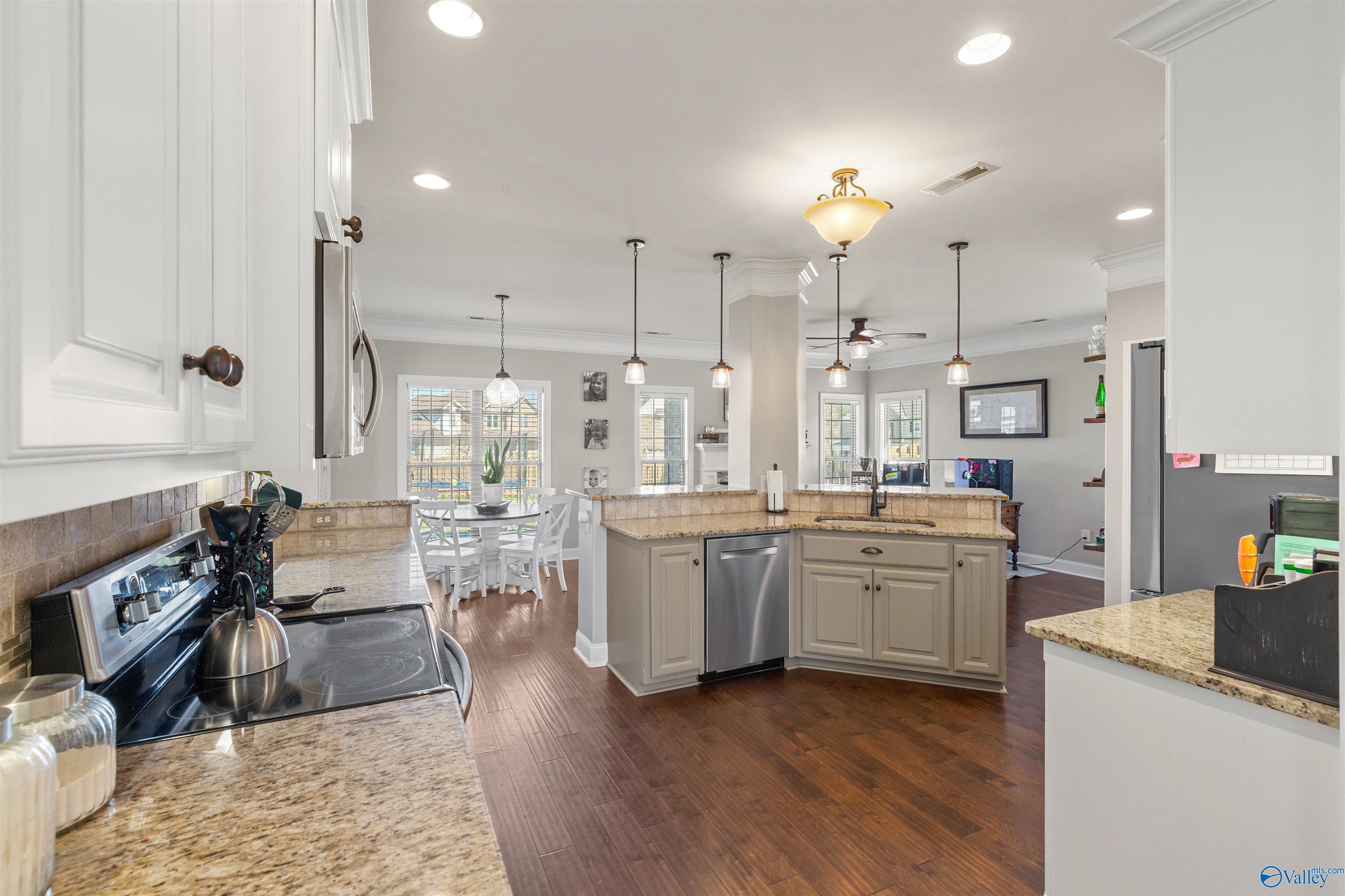17259 Obsidian Circle, Athens, Alabama image 25