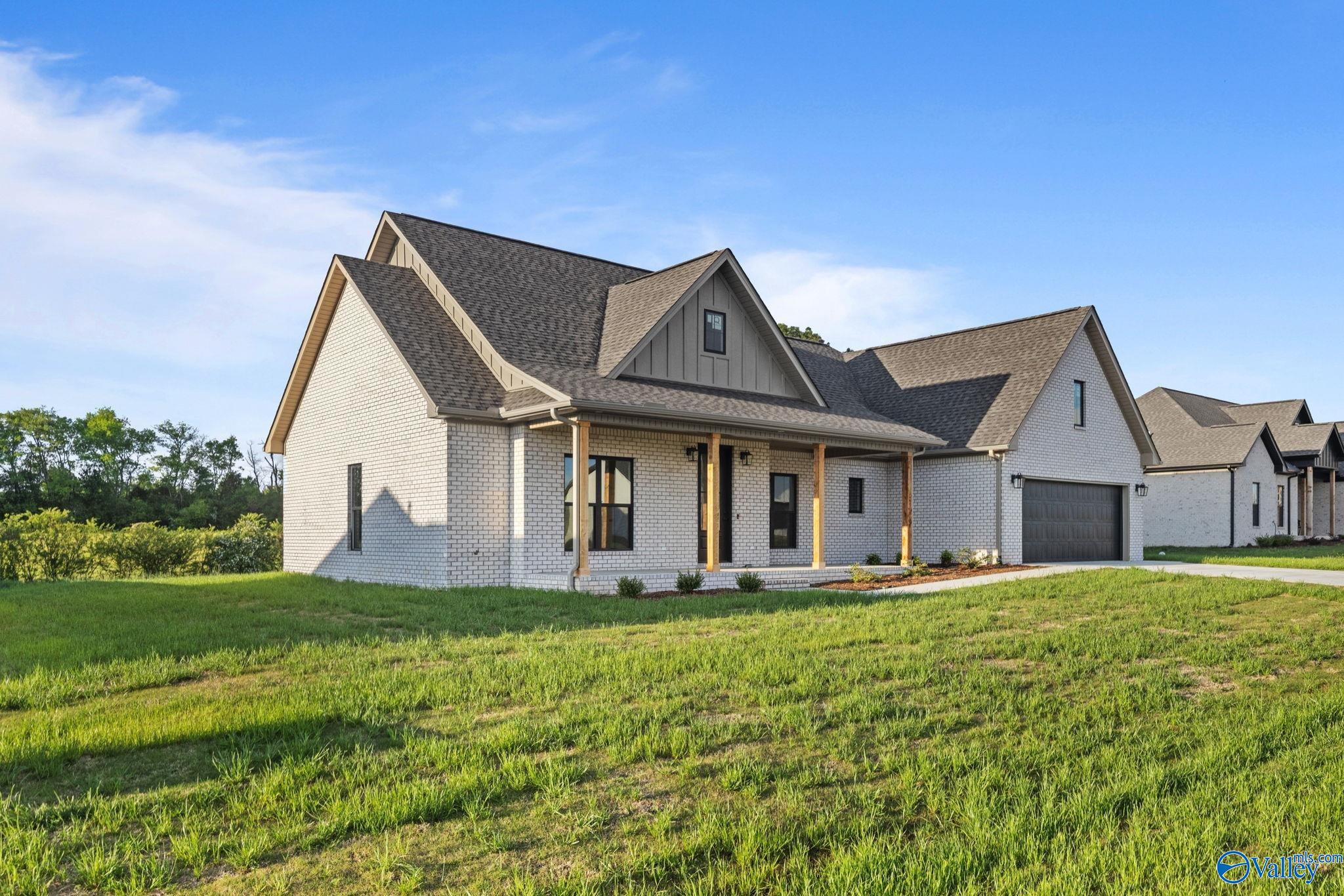 191 Spry Way, Killen, Alabama image 2