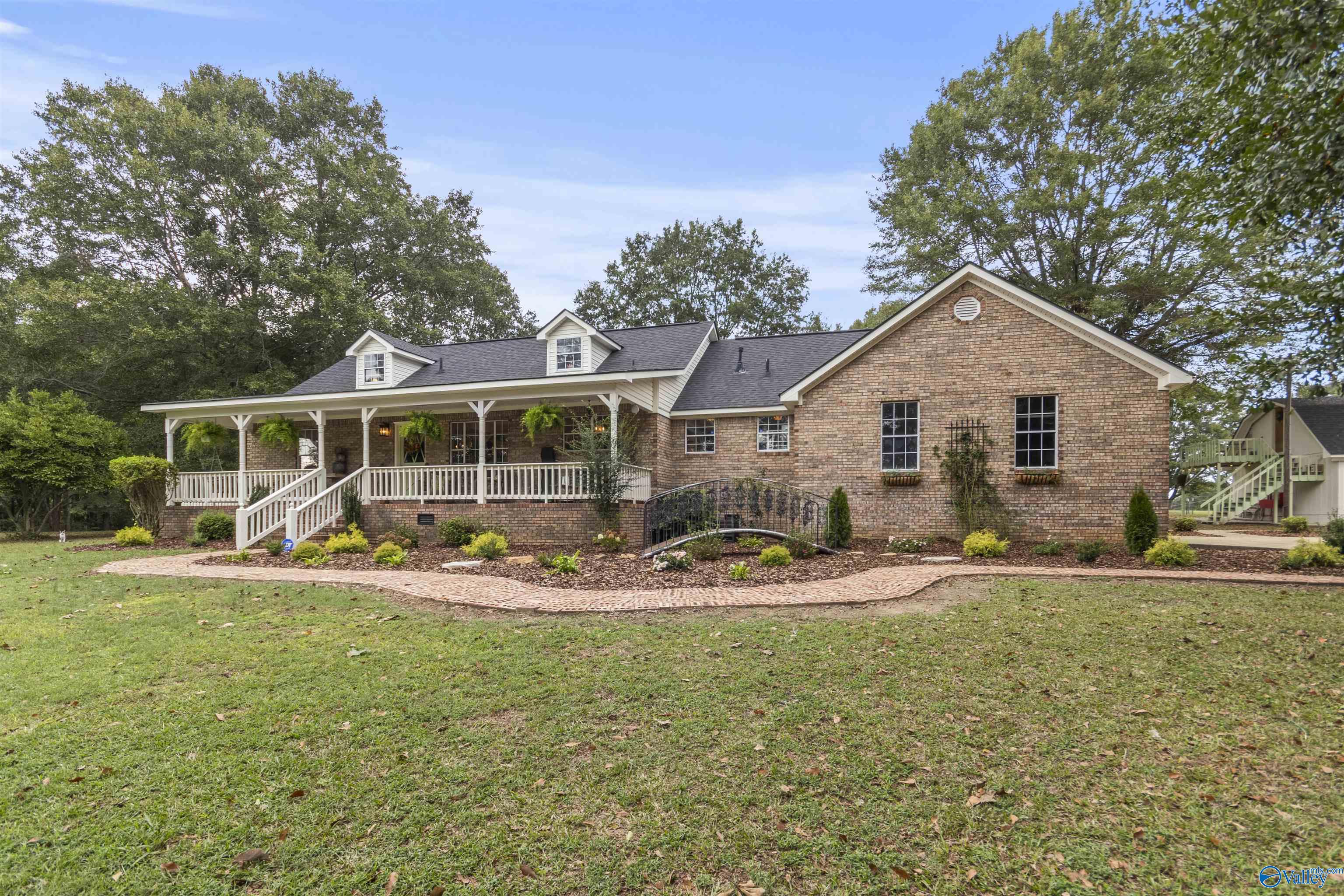 45 Oak Drive, Boaz, Alabama image 1