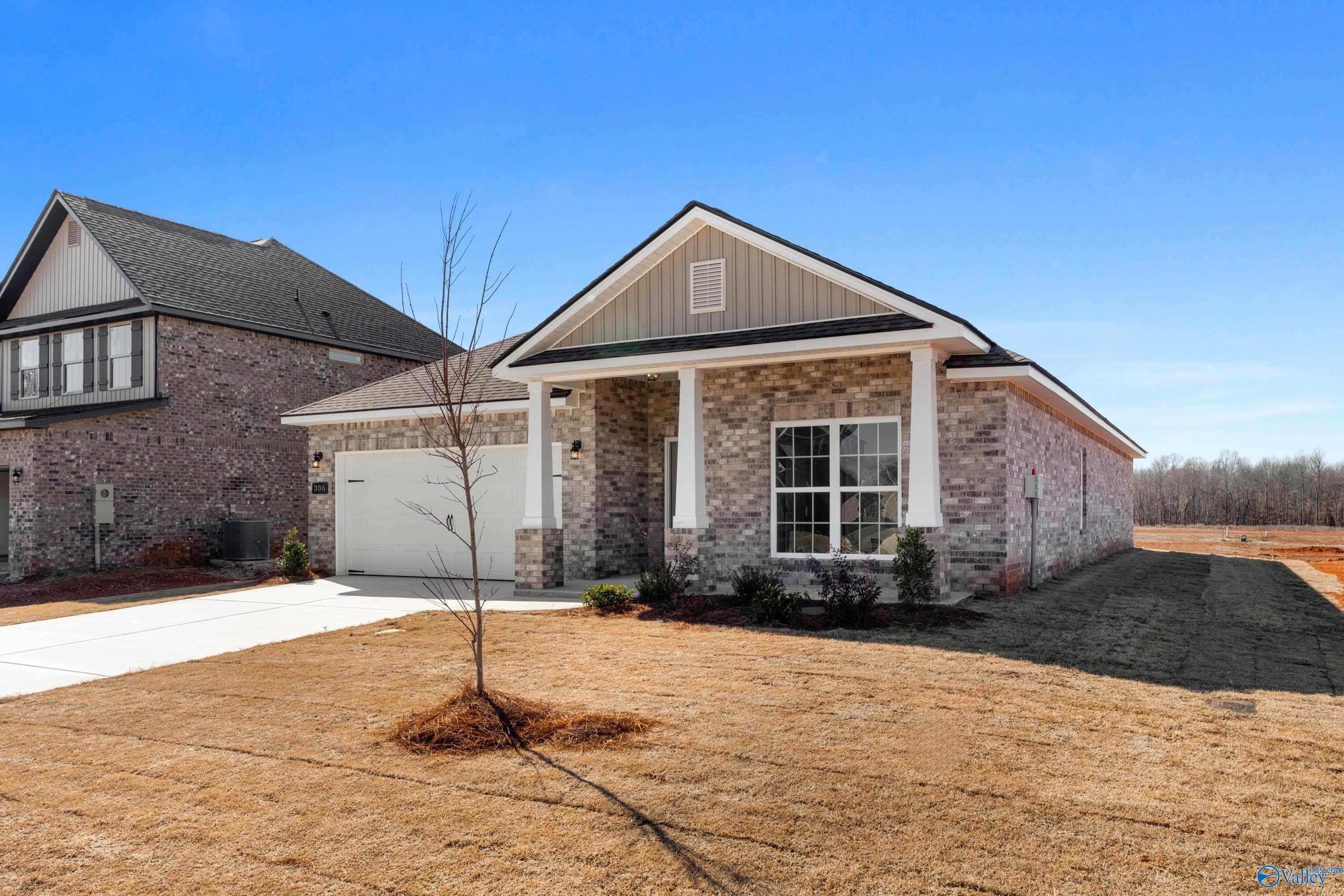 306 Cherokee Glen Avenue, Toney, Alabama image 1