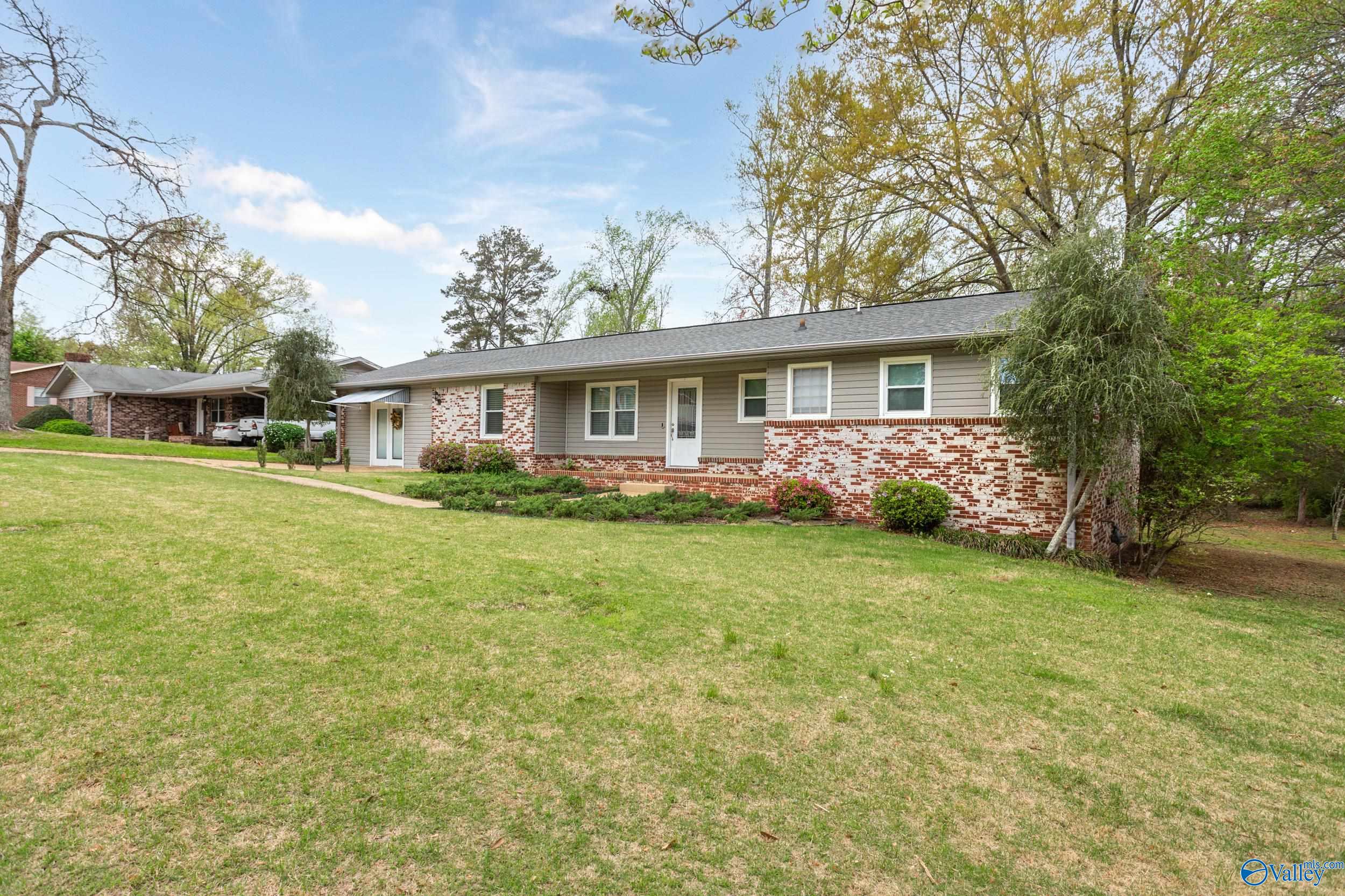 190 Peteet Street, Rainbow City, Alabama image 2