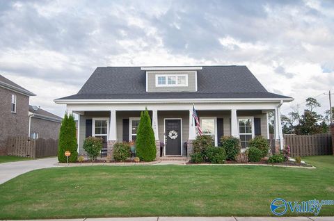 Homes For Sale - 100 Kelde Lane<br/> Madison, AL 35756