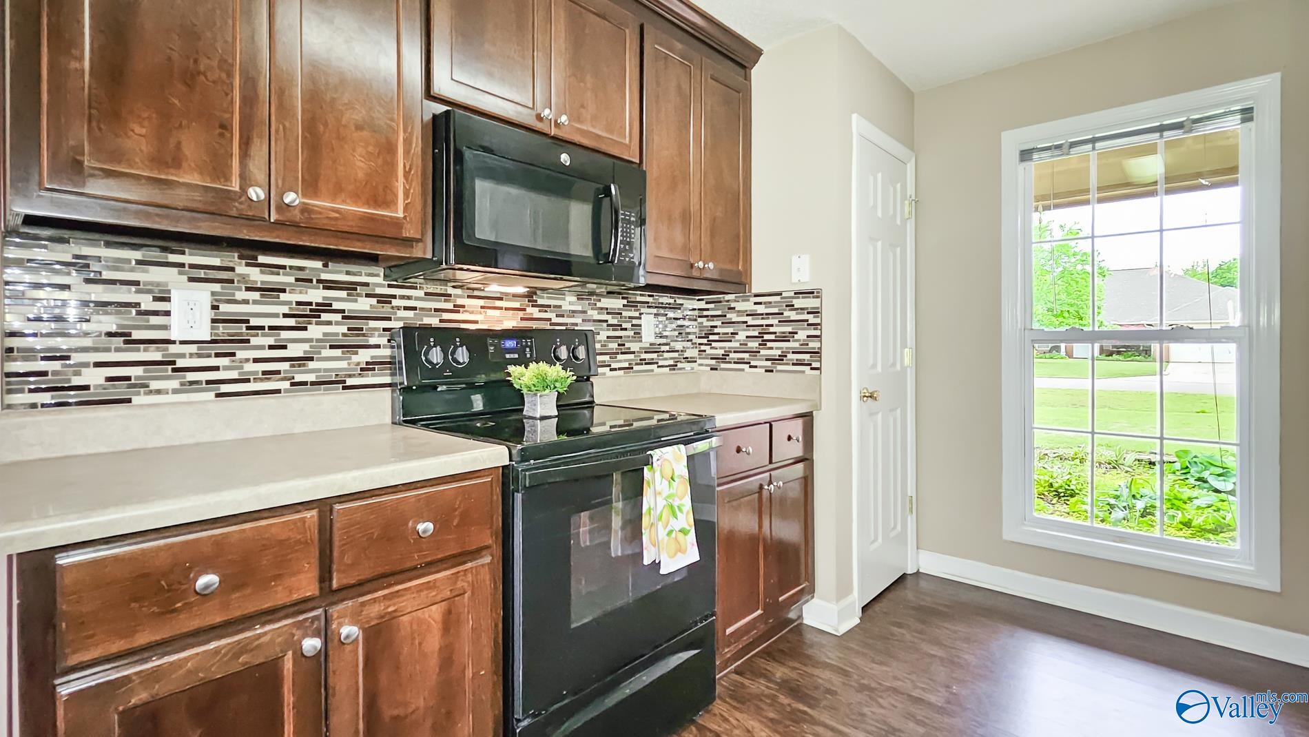 155 Oakcrest Road, Huntsville, Alabama image 10