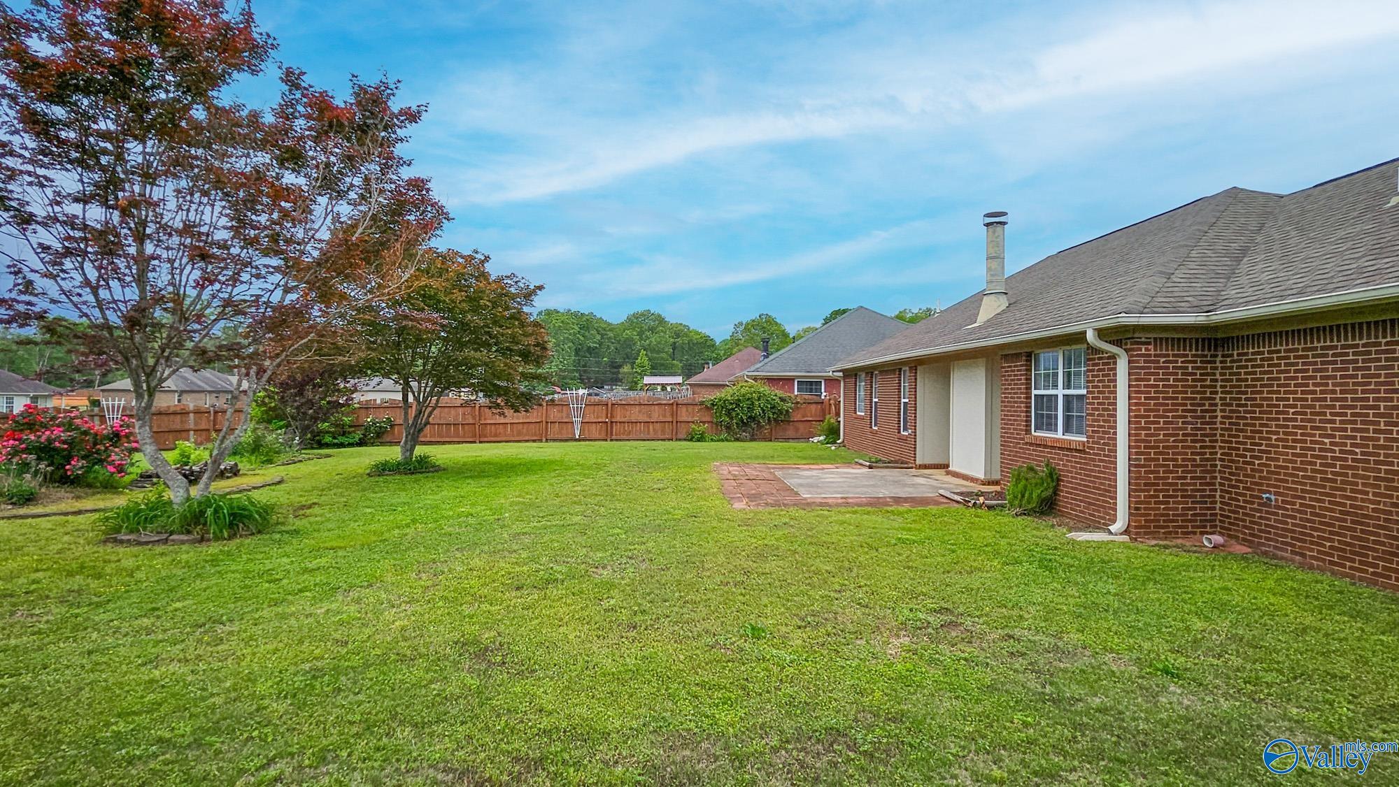 155 Oakcrest Road, Huntsville, Alabama image 3