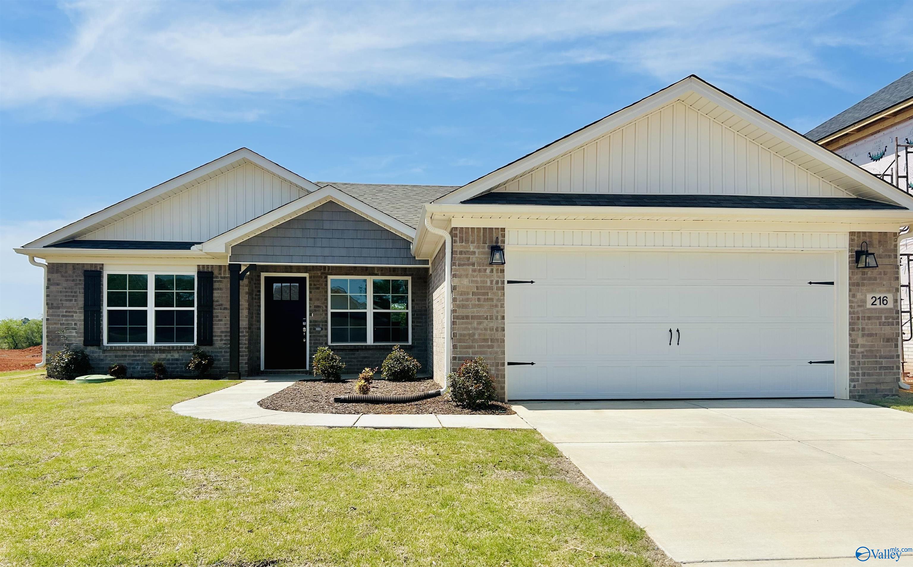 216 Roman Randall Road, New Market, Alabama image 1