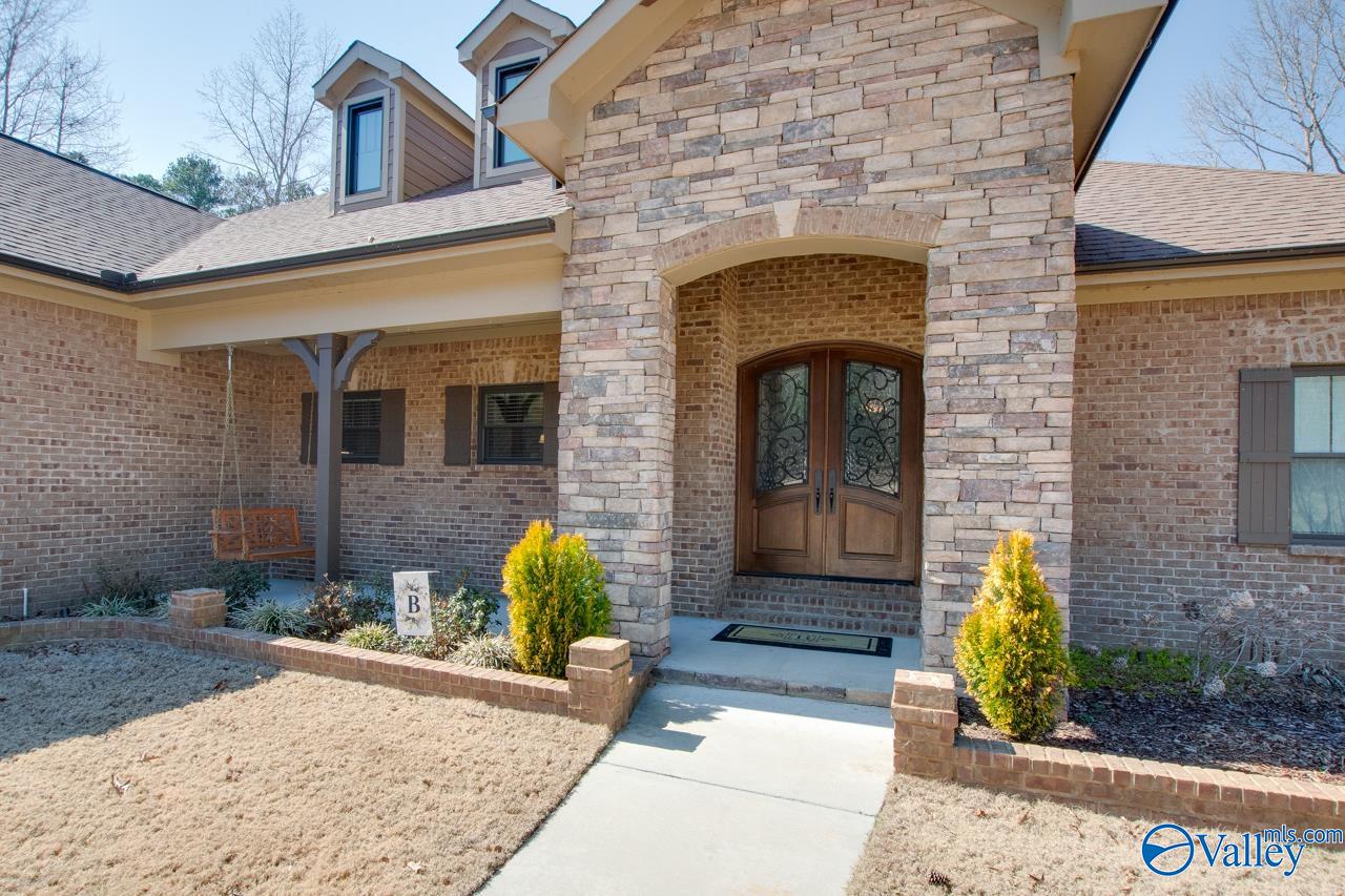 229 Goose Pond Island Drive, Scottsboro, Alabama image 2