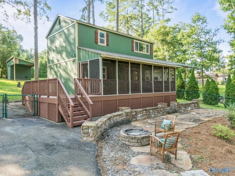 Homes For Sale - 3612 Scottsboro Hwy<br/> Guntersville, AL 35769