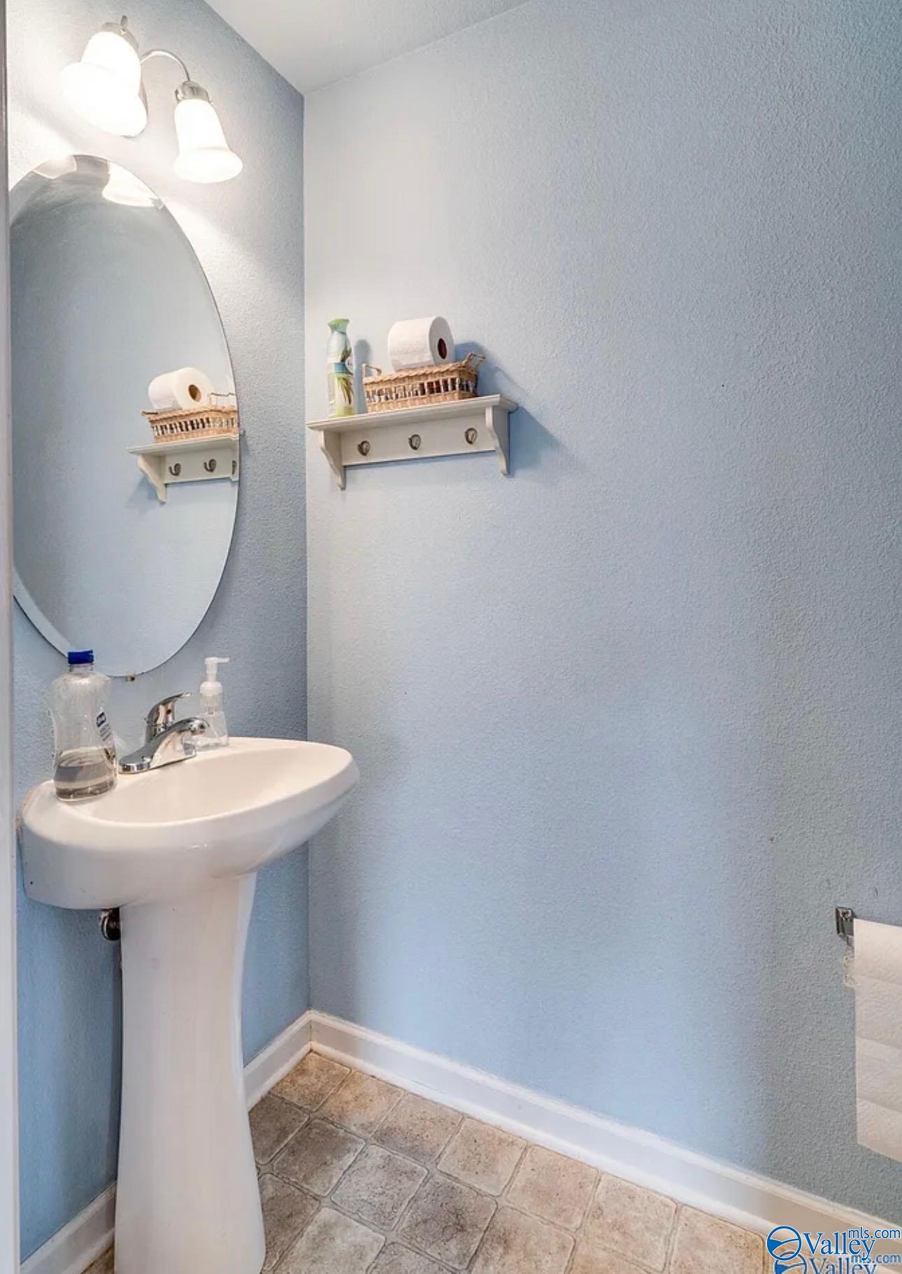 3420 Castlecreek Drive