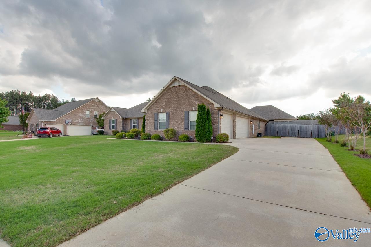 13095 Covington Drive, Athens, Alabama image 30