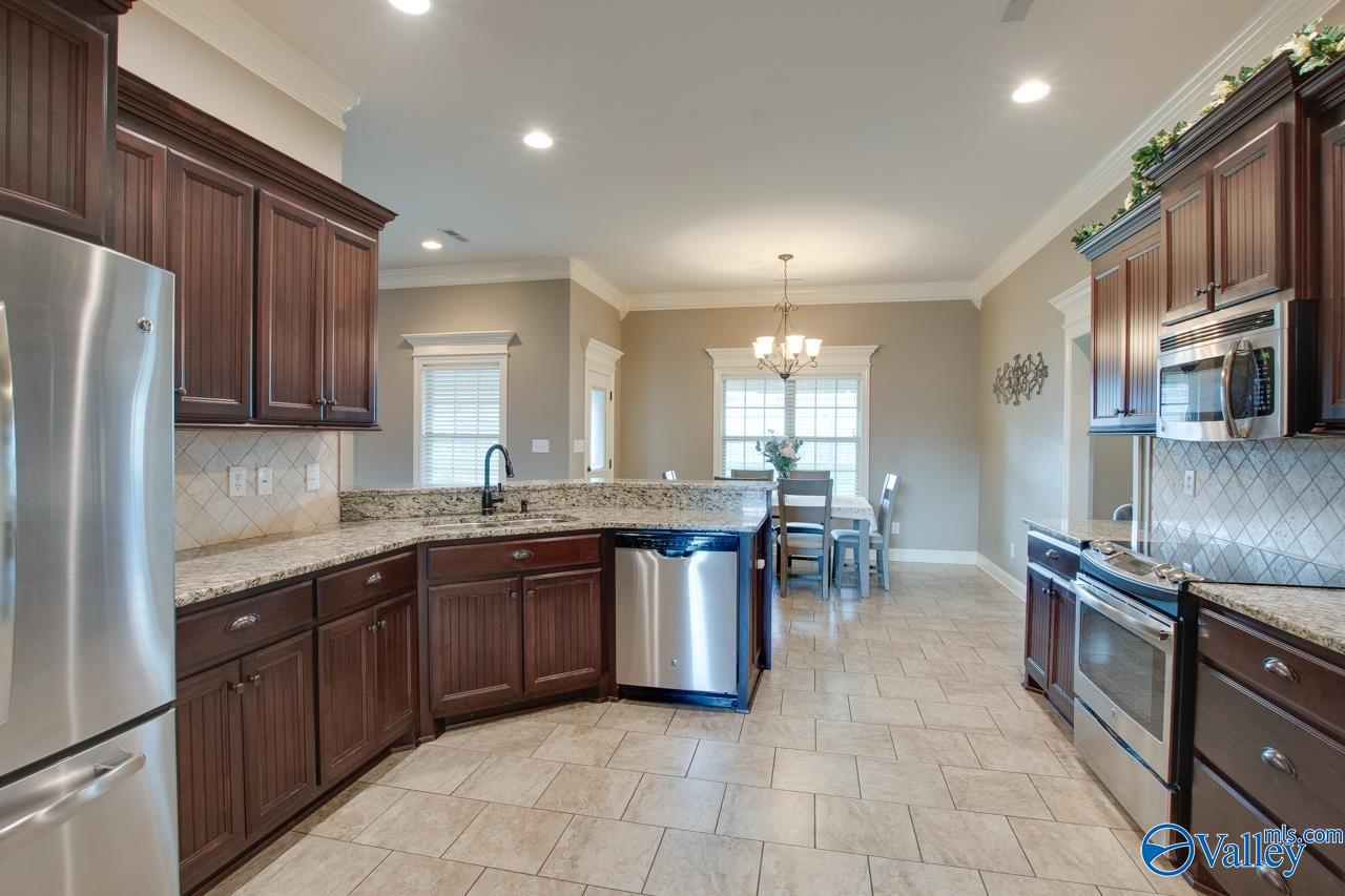 13095 Covington Drive, Athens, Alabama image 14