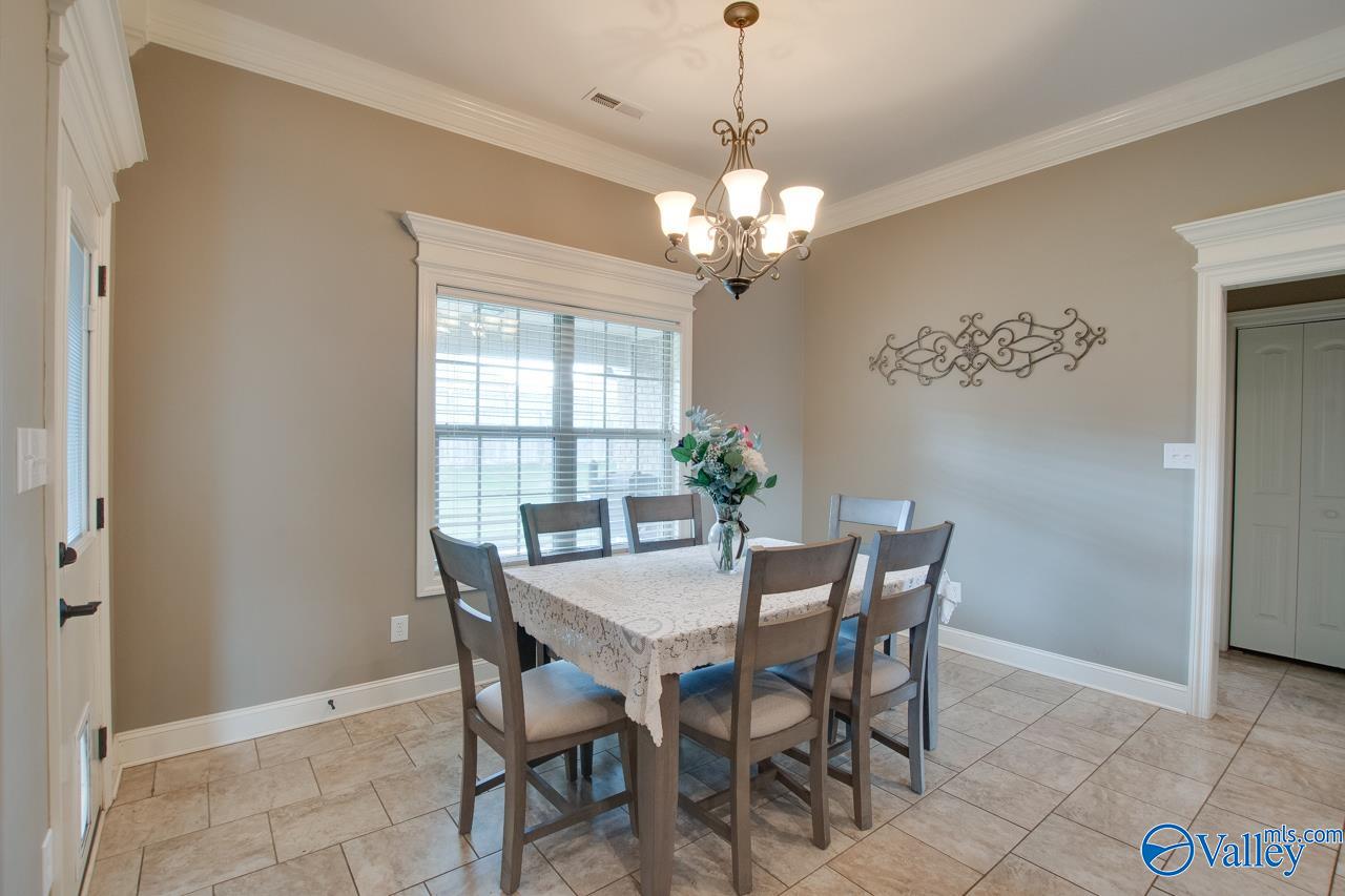 13095 Covington Drive, Athens, Alabama image 15