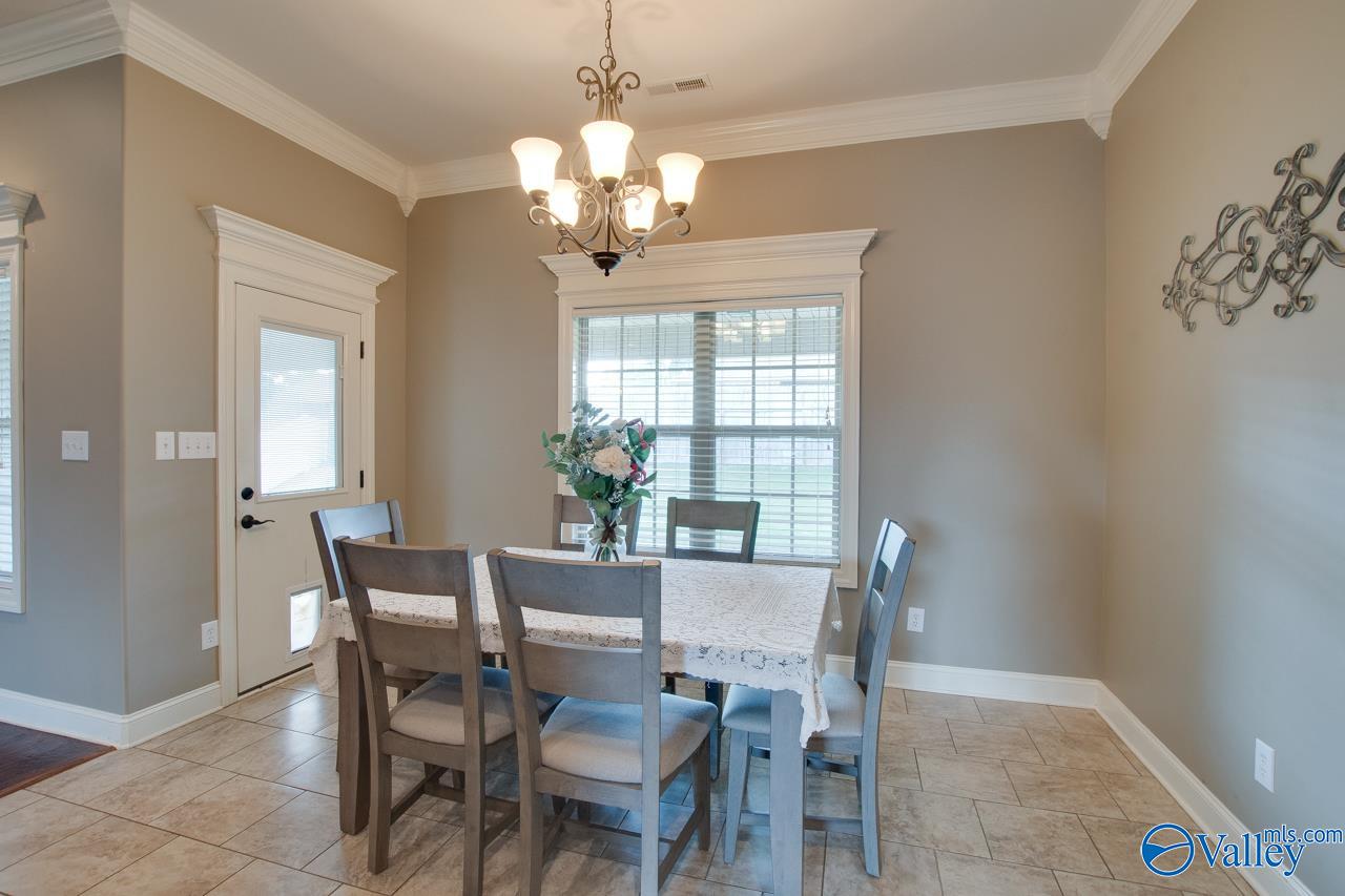 13095 Covington Drive, Athens, Alabama image 16