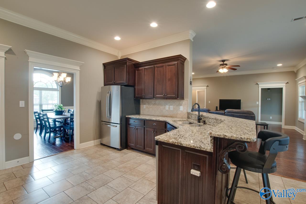 13095 Covington Drive, Athens, Alabama image 13