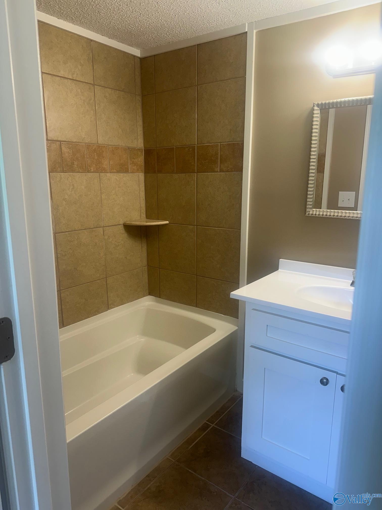 1401B North Main Street