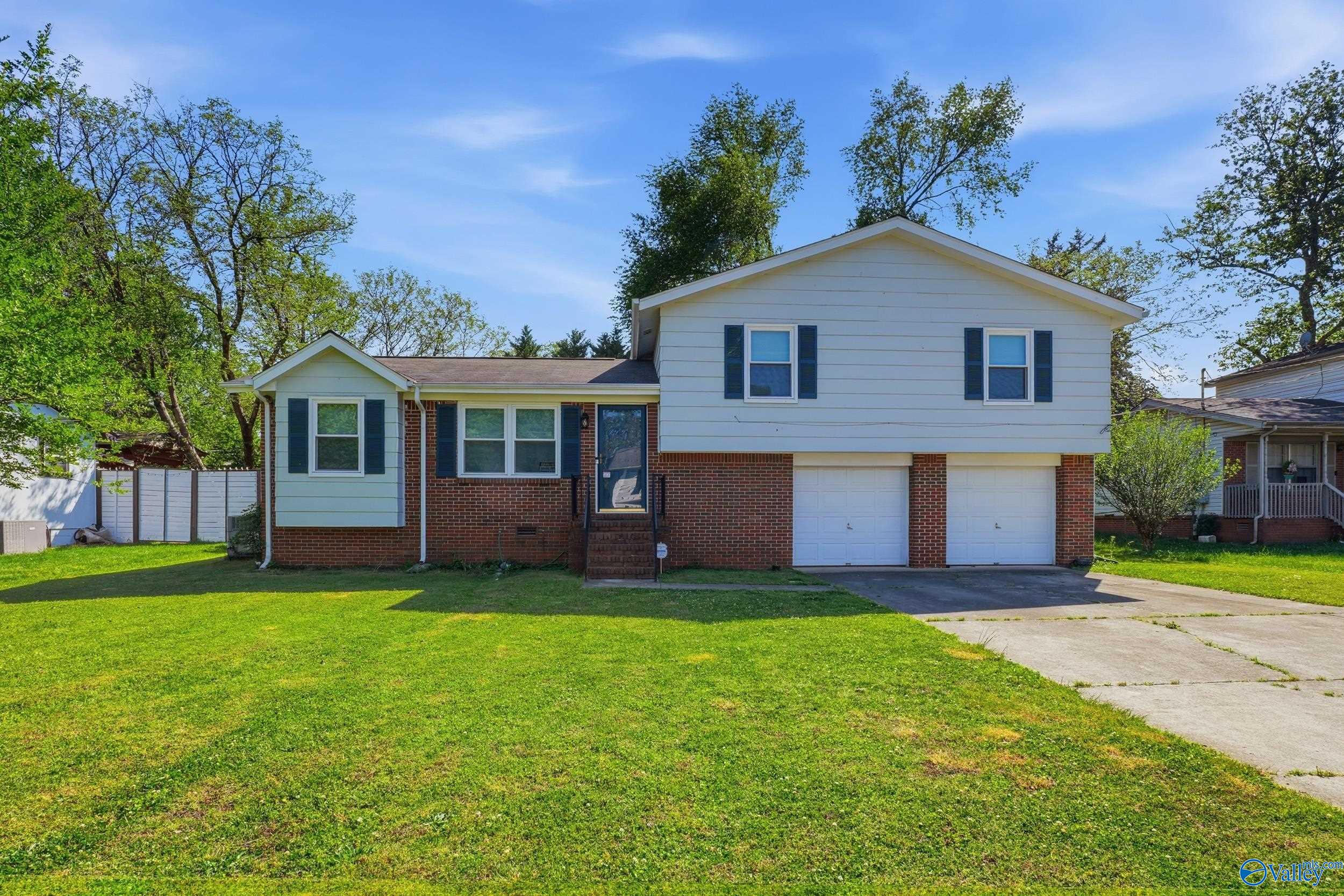 4045 Knollbrook Drive NW, Huntsville, AL 35810 | MLS 21916052