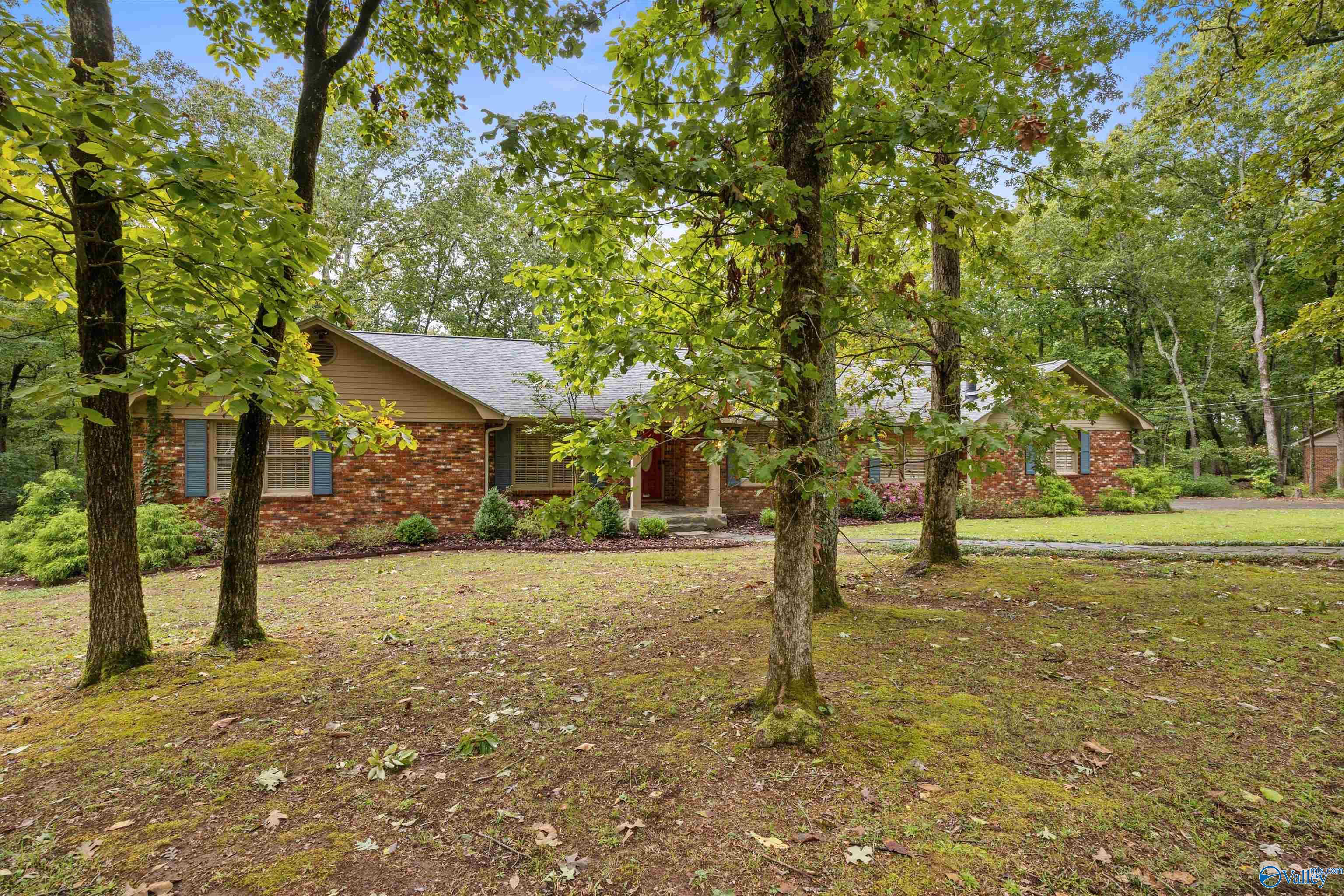 4411 Autumn Leaves Trail, Decatur, Alabama image 3