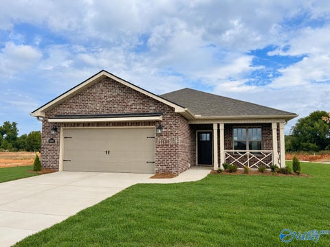 Homes For Sale - 1005 Starling Drive<br/> Decatur, AL 35603