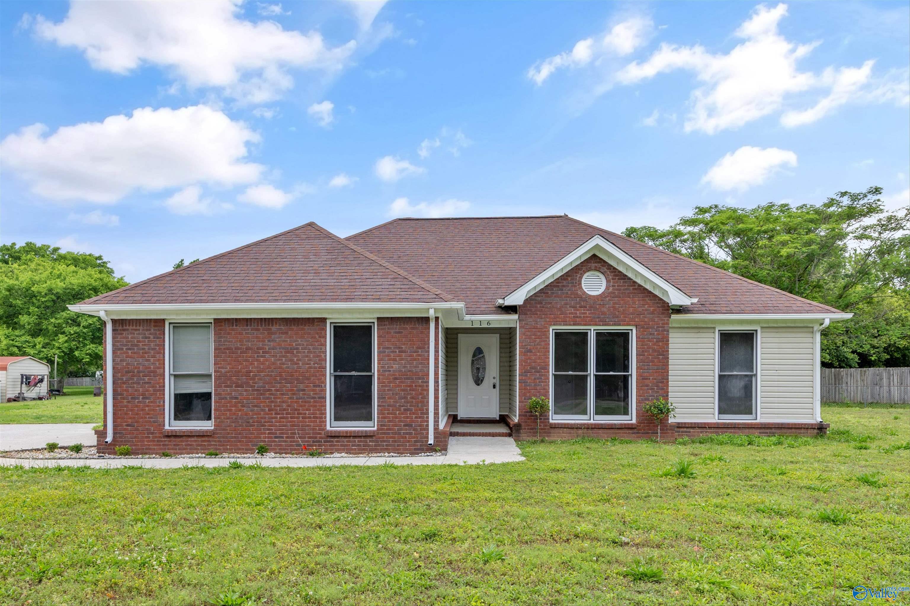 116 Clear Creek Drive, New Market, Alabama image 2