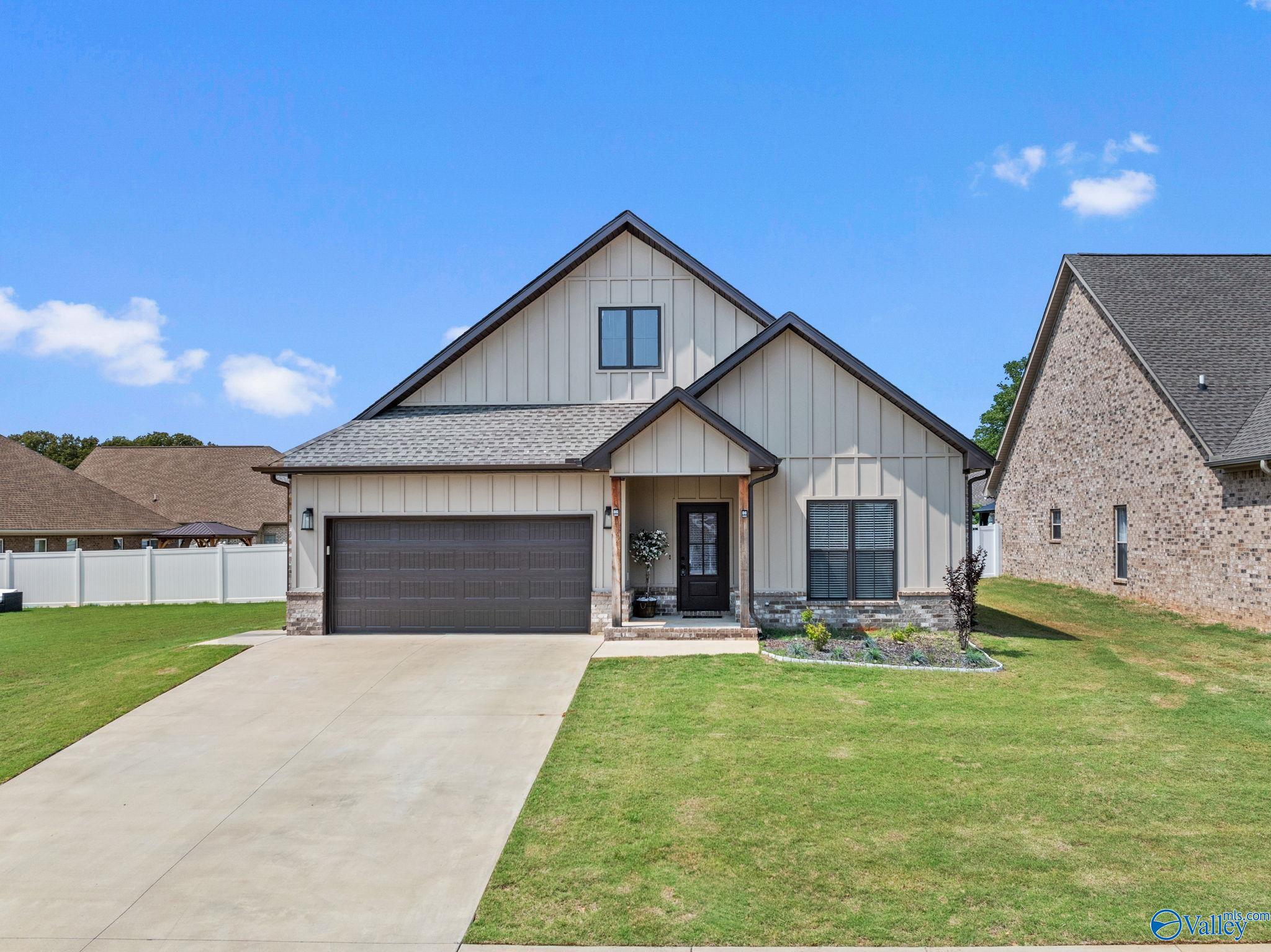 415 Zoey Grace Drive, Rogersville, Alabama image 2