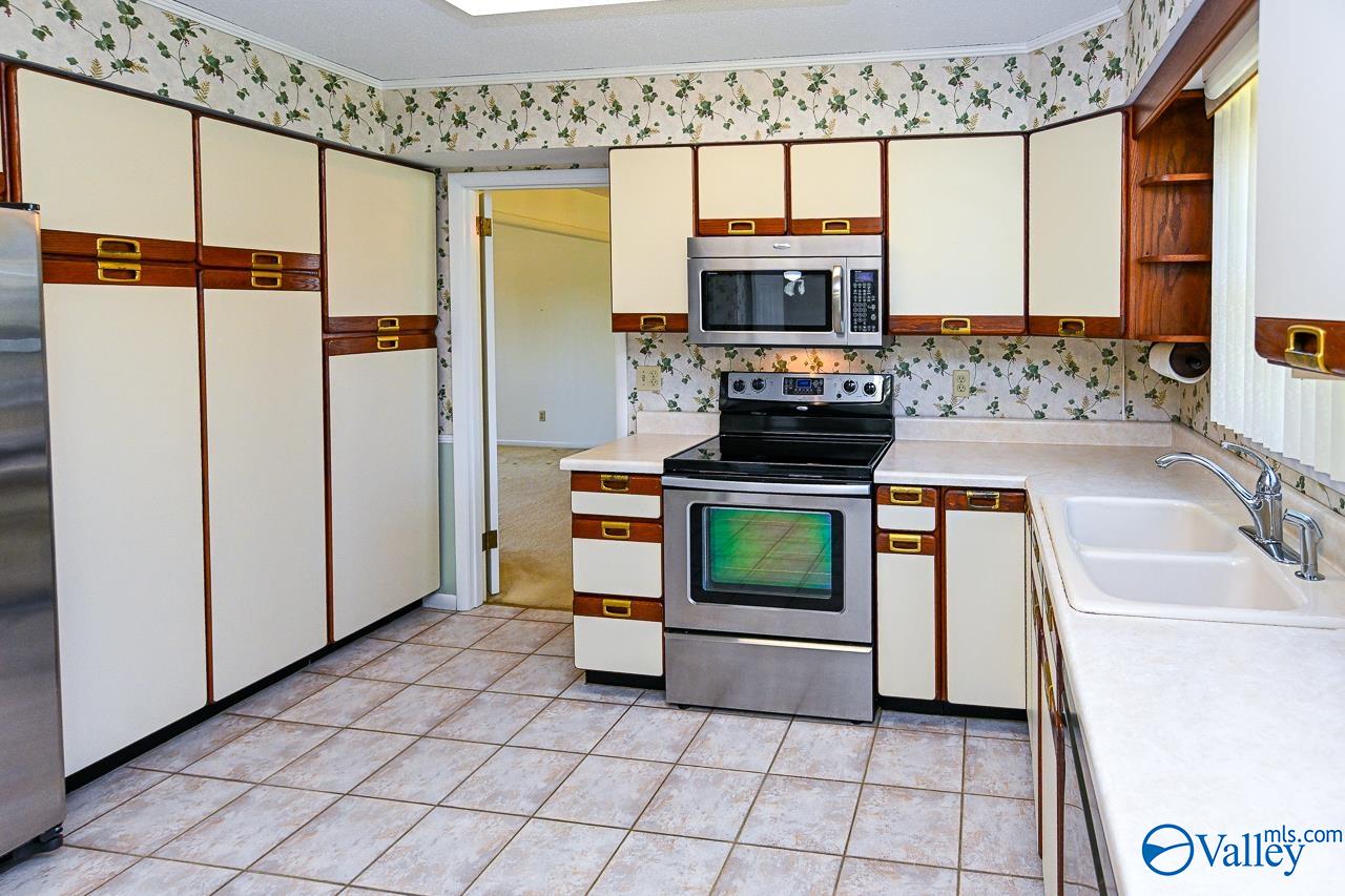 8025 Lauderdale Road, Huntsville, Alabama image 11