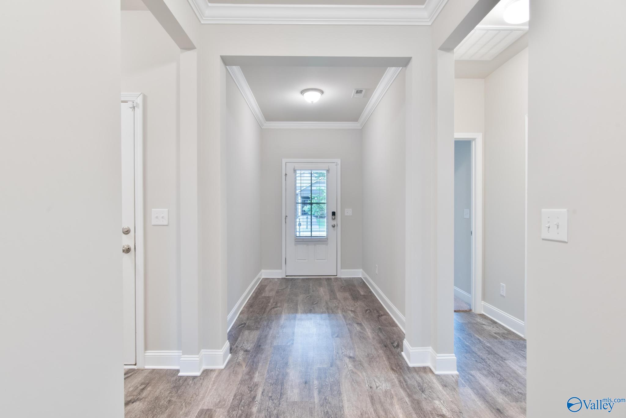 158 Grey Fawn Trail NW