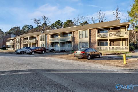 Condo For Sale - 4952 Seven Pine Circle<br/> Huntsville, AL 35816
