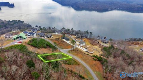 Vacant Land For Sale - 77 Fall Creek Drive<br/> Guntersville, AL 35976