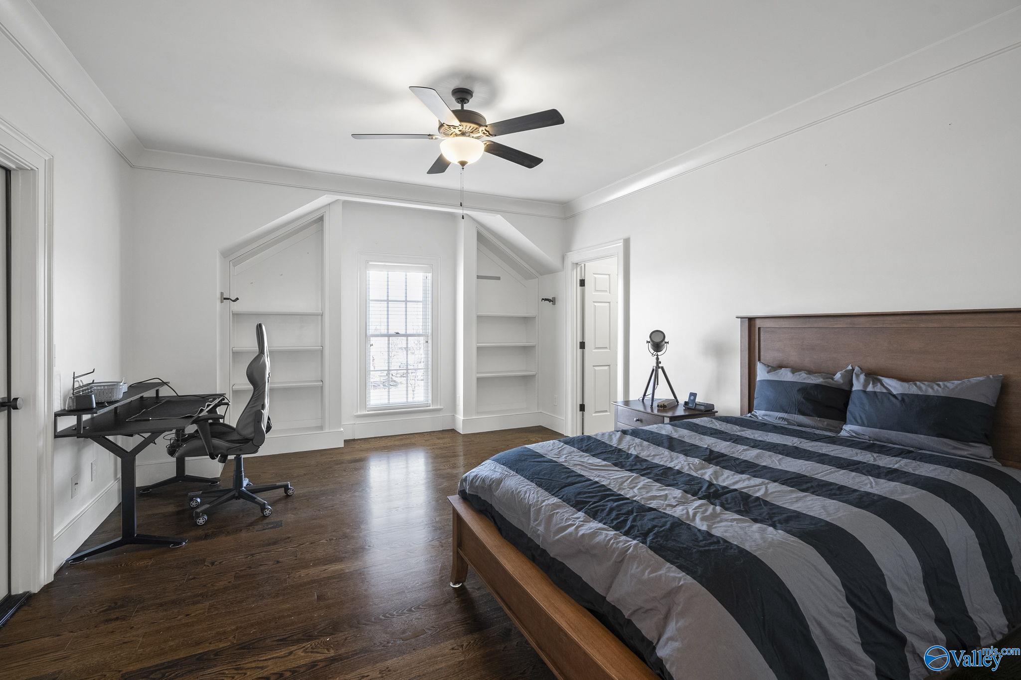 Huntsville, Alabama 35802, United States, 4 Bedrooms Bedrooms, ,4 BathroomsBathrooms,Residential,Active,90115