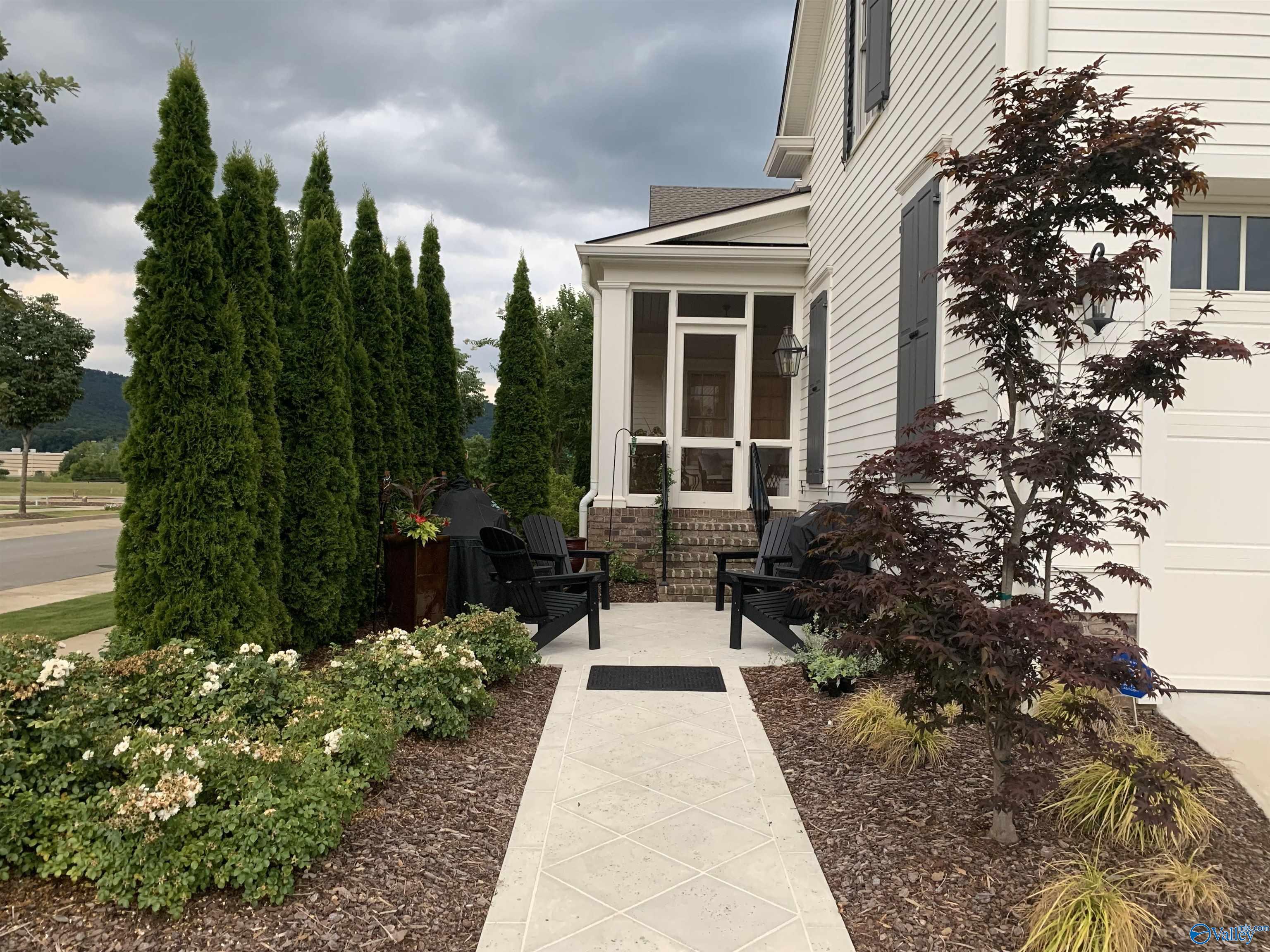 Huntsville, Alabama 35802, United States, 4 Bedrooms Bedrooms, ,4 BathroomsBathrooms,Residential,Active,90115