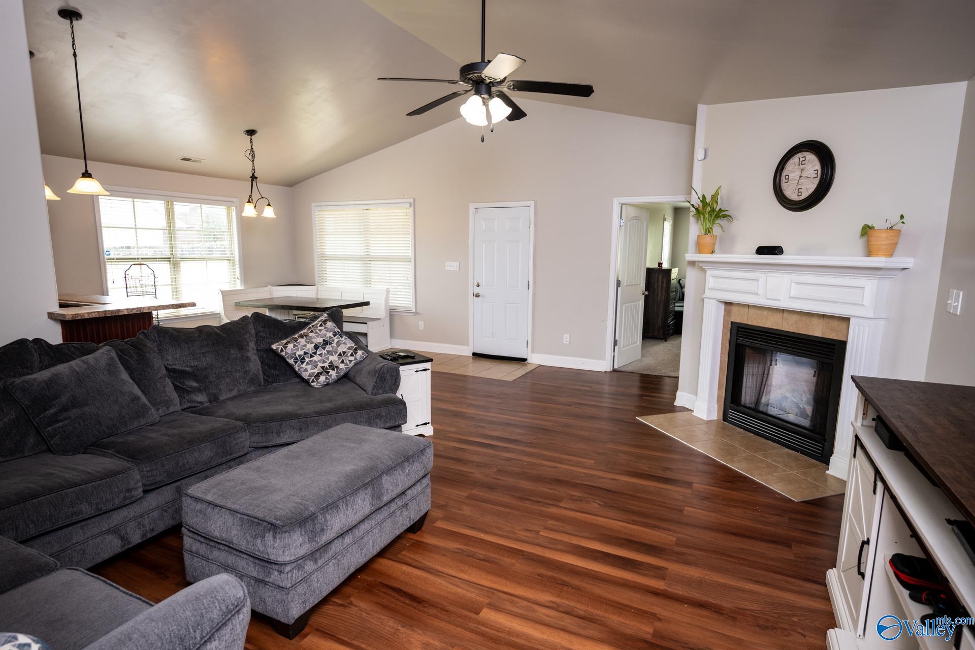 15753 Cold Branch Dr, Harvest, Alabama image 6