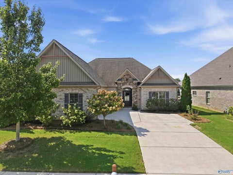 Homes For Sale - 38 Old Cobb Farm Lane<br/> Madison County, Huntsville, AL 35803