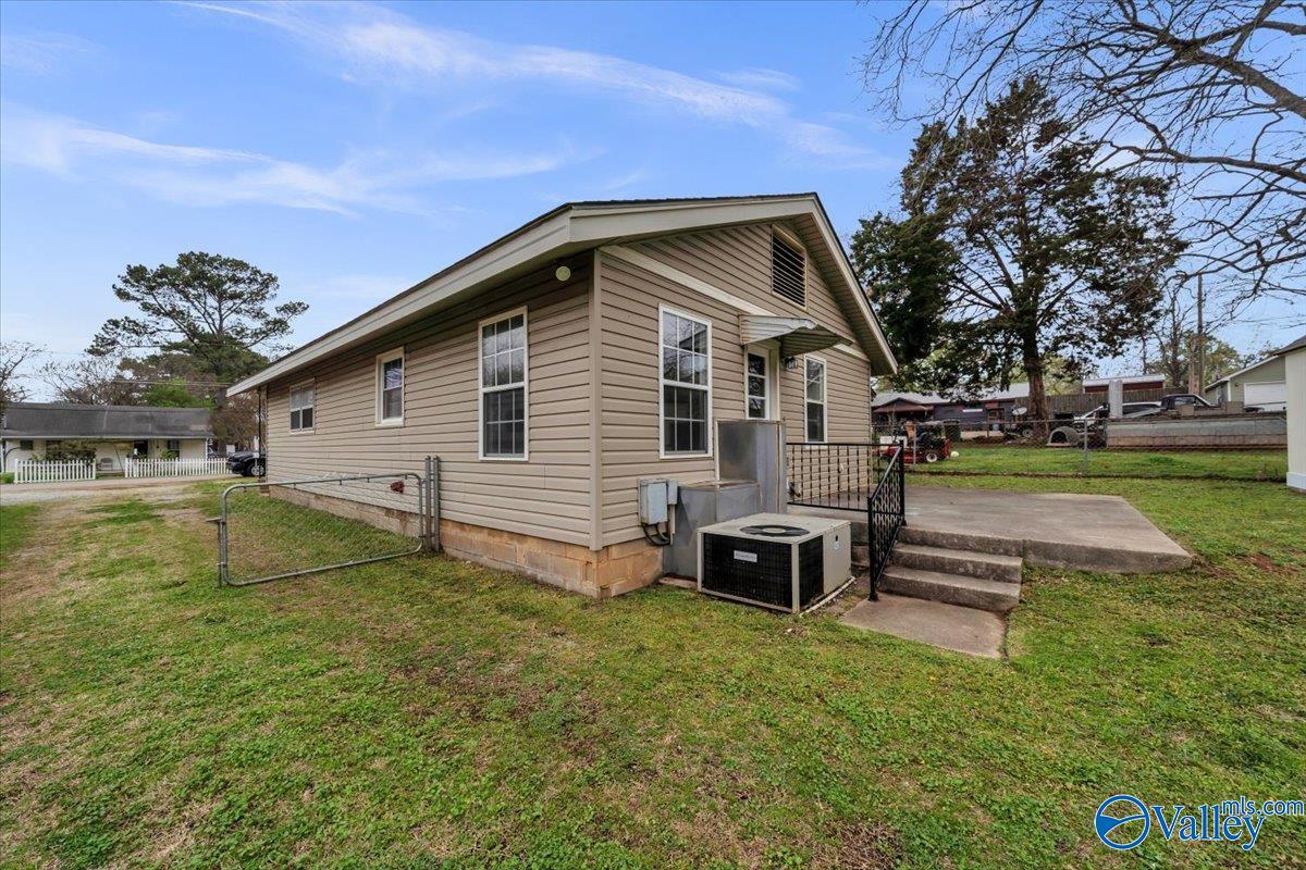 2501 1/2 15th Street, Huntsville, Alabama image 5